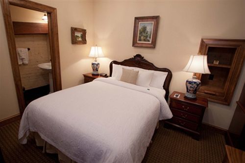 Ansonborough Inn Чарльстон Экстерьер фото